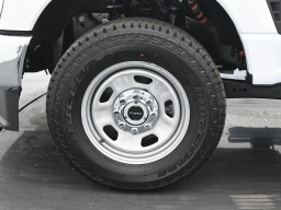 Ford Super Duty F-350 SRW XL 4WD Reg Cab 8' Box 2026