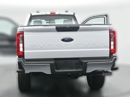 Ford Super Duty F-350 SRW XL 4WD Reg Cab 8' Box 2026