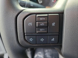 Ford Super Duty F-350 DRW XLT 4WD Reg Cab 8' Box 2026