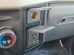 Ford Super Duty F-350 DRW XLT 4WD Reg Cab 8' Box 2026