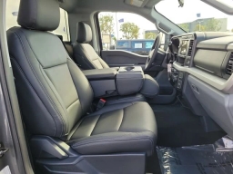 Ford Super Duty F-350 DRW XLT 4WD Reg Cab 8' Box 2026