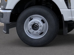 Ford Super Duty F-350 DRW XLT 4WD Reg Cab 8' Box 2026