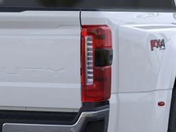 Ford Super Duty F-350 DRW XLT 4WD Reg Cab 8' Box 2026