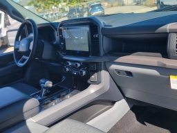 Ford F-150 Lightning XLT 4WD SuperCrew 5.5' Box 2025