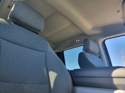 Ford F-150 Lightning XLT 4WD SuperCrew 5.5' Box 2025