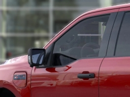 Ford F-150 Lightning XLT 4WD SuperCrew 5.5' Box 2025