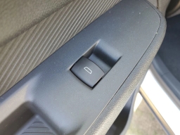 Chevrolet Bolt LT FWD 4dr 2027