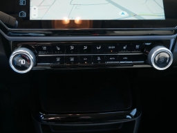 Chevrolet Bolt RS FWD 4dr 2027