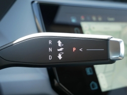 Chevrolet Bolt RS FWD 4dr 2027