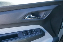 Chevrolet Bolt RS FWD 4dr 2027