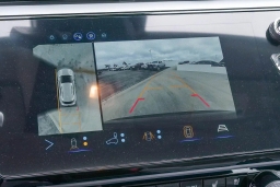 Chevrolet Bolt RS FWD 4dr 2027