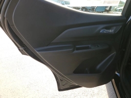 Chevrolet Bolt RS FWD 4dr 2027