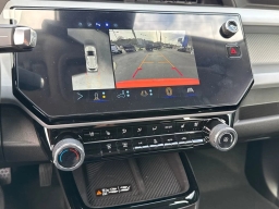 Chevrolet Bolt RS FWD 4dr 2027