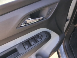 Chevrolet Bolt RS FWD 4dr 2027