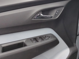 Chevrolet Bolt RS FWD 4dr 2027