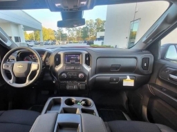 Chevrolet Silverado 1500 Custom 4WD Crew Cab 157" 2026