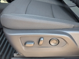 Chevrolet Silverado 1500 Custom 4WD Crew Cab 157" 2026