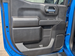 Chevrolet Silverado 1500 Custom 4WD Crew Cab 157" 2026