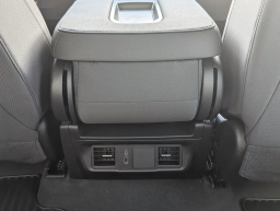 Chevrolet Silverado 1500 Custom 4WD Crew Cab 157" 2026