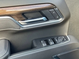 Chevrolet Silverado 1500 4WD Crew Cab 147" LT w/1LT 2026