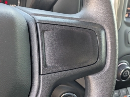 Chevrolet Silverado 1500 Custom 4WD Double Cab 147" 2026