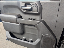 Chevrolet Silverado 1500 Custom 4WD Double Cab 147" 2026