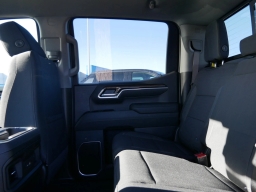 Chevrolet Silverado 1500 LT 4WD Crew Cab 147" 2026