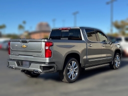 Chevrolet Silverado 1500 4WD Crew Cab 147" High Country 2026