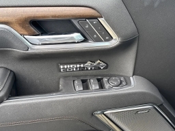 Chevrolet Silverado 1500 High Country 4WD Crew Cab 147" 2026