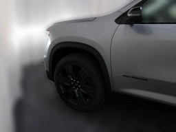 GMC Acadia FWD Elevation 4dr 2026