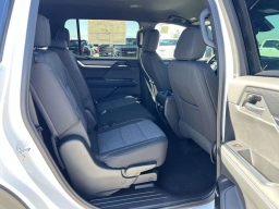 GMC Acadia FWD Elevation 4dr 2026