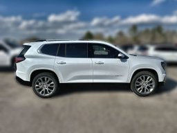GMC Acadia FWD Denali 4dr 2026