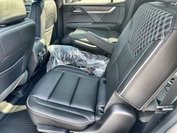 GMC Acadia FWD Denali 4dr 2026