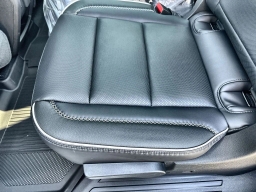 GMC Acadia FWD Denali 4dr 2026