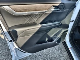 GMC Acadia FWD Denali 4dr 2026