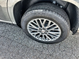 GMC Acadia FWD Denali 4dr 2026