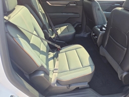 GMC Acadia AWD AT4 4dr 2026