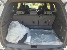 GMC Acadia AWD AT4 4dr 2026