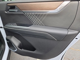 GMC Acadia AWD Denali 4dr 2026