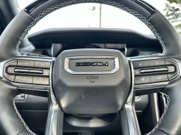 GMC Acadia FWD Denali Ultimate 4dr 2026