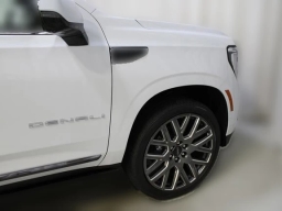 GMC Yukon Denali Ultimate 4WD 4dr 2026