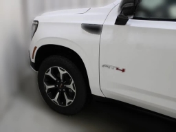 GMC Yukon XL AT4 4WD 4dr 2026