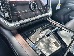 GMC Yukon XL Denali 4WD 4dr 2026