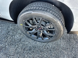 GMC Yukon XL Denali 4WD 4dr 2026