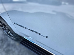 GMC Yukon XL Denali 4WD 4dr 2026