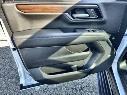 GMC Yukon XL Denali 4WD 4dr 2026