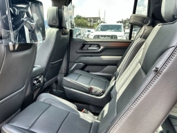 GMC Yukon XL Denali 4WD 4dr 2026