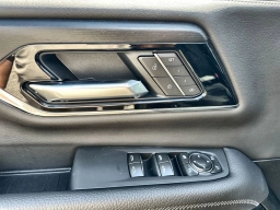 GMC Yukon XL Denali 4WD 4dr 2026