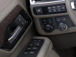 GMC Yukon XL Denali 4WD 4dr 2026