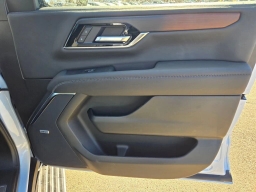 GMC Yukon XL Denali 4WD 4dr 2026